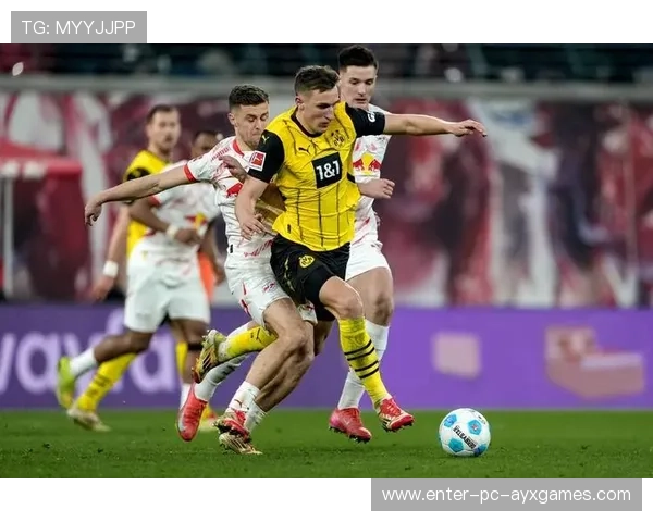 德甲莱比锡中场紧逼收效，小组积分继续攀升