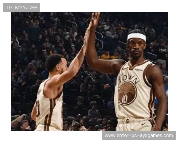 巴特勒三分命中后快速防守断球，热火以攻对攻